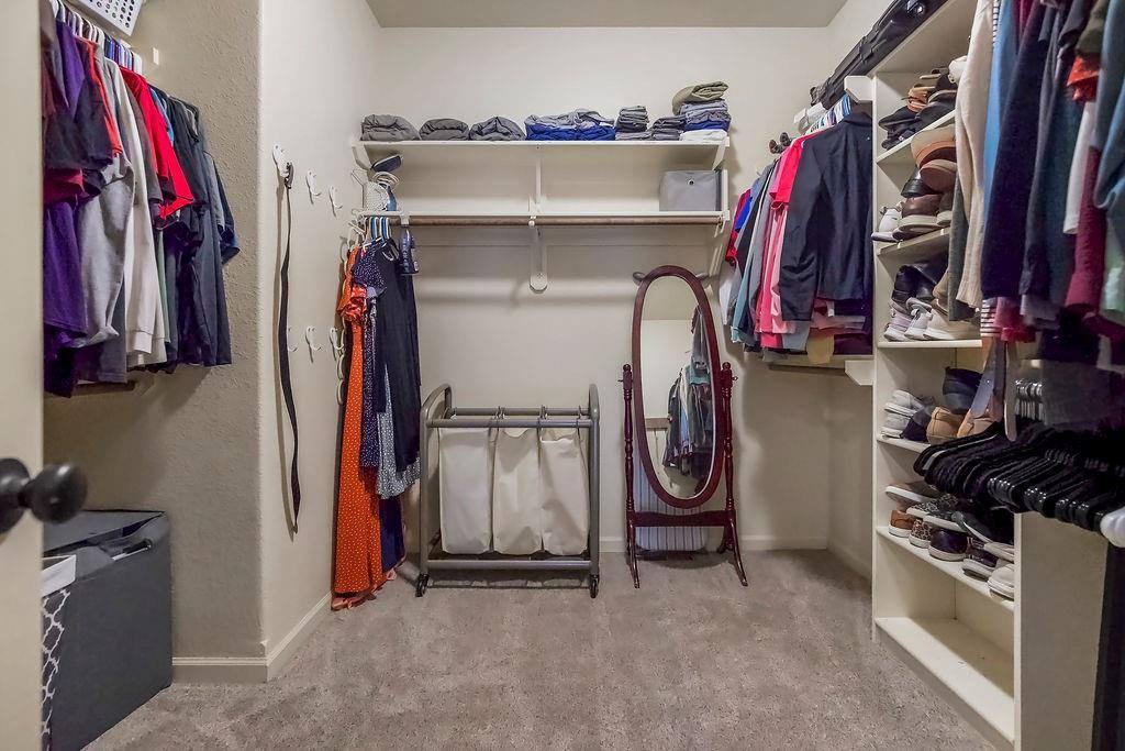 900 Buckeye Lane, Pleasant Hill, MO 64080