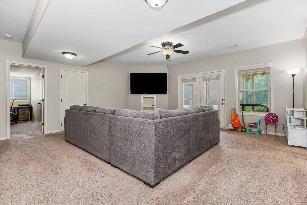 900 Buckeye Lane, Pleasant Hill, MO 64080