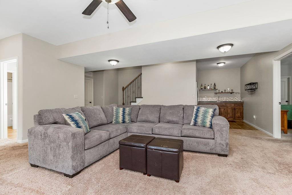 900 Buckeye Lane, Pleasant Hill, MO 64080