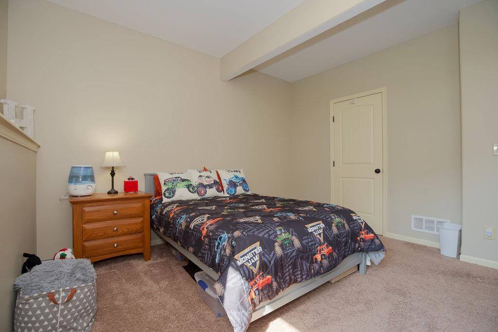 900 Buckeye Lane, Pleasant Hill, MO 64080