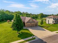 900 Buckeye Lane, Pleasant Hill, MO 64080