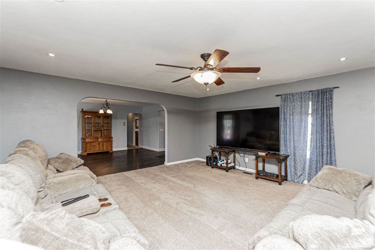 2505 Old Highway 40, Junction City, KS 66441