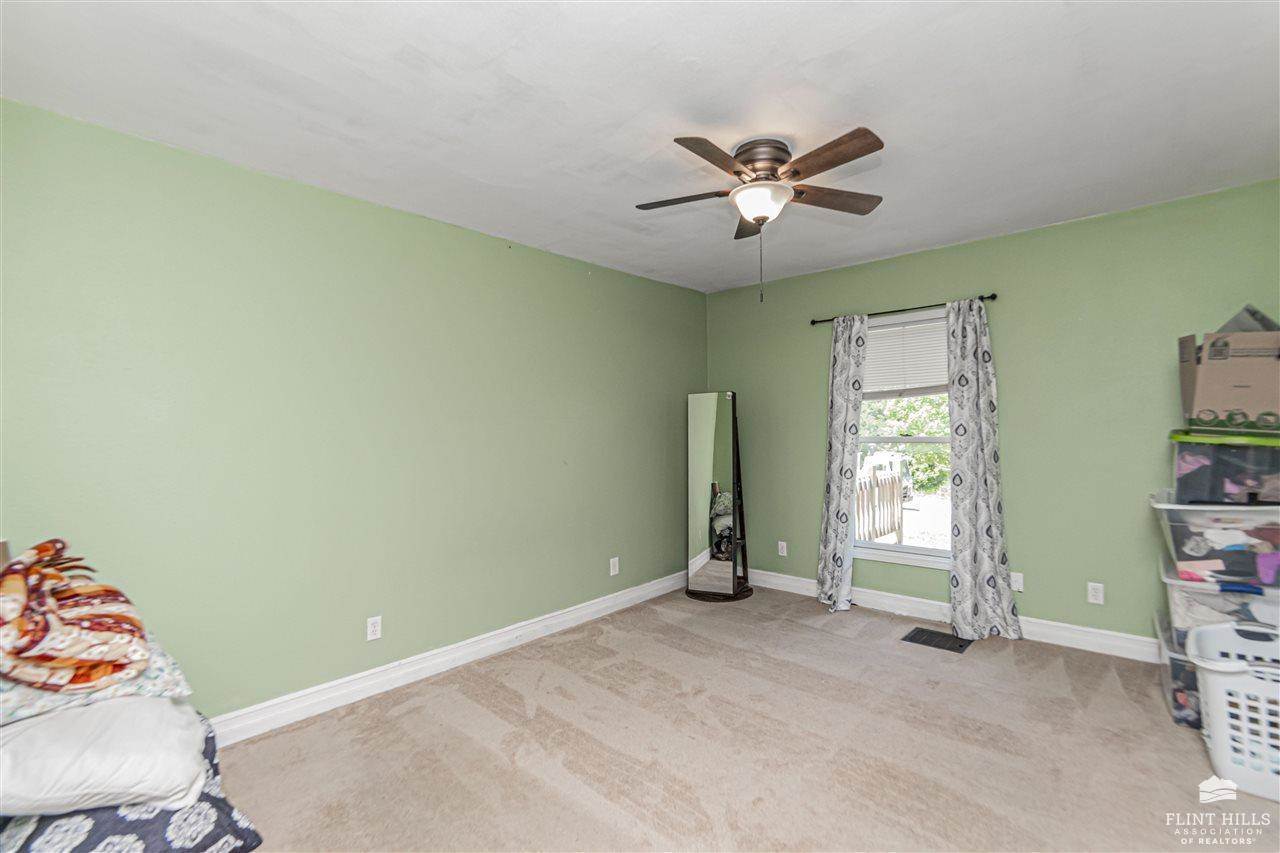 2505 Old Highway 40, Junction City, KS 66441