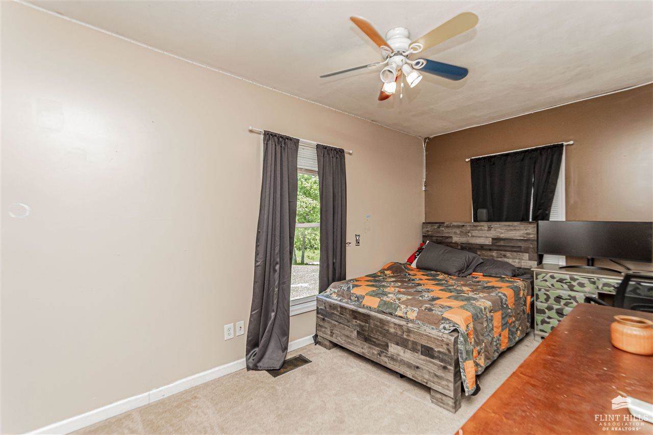 2505 Old Highway 40, Junction City, KS 66441