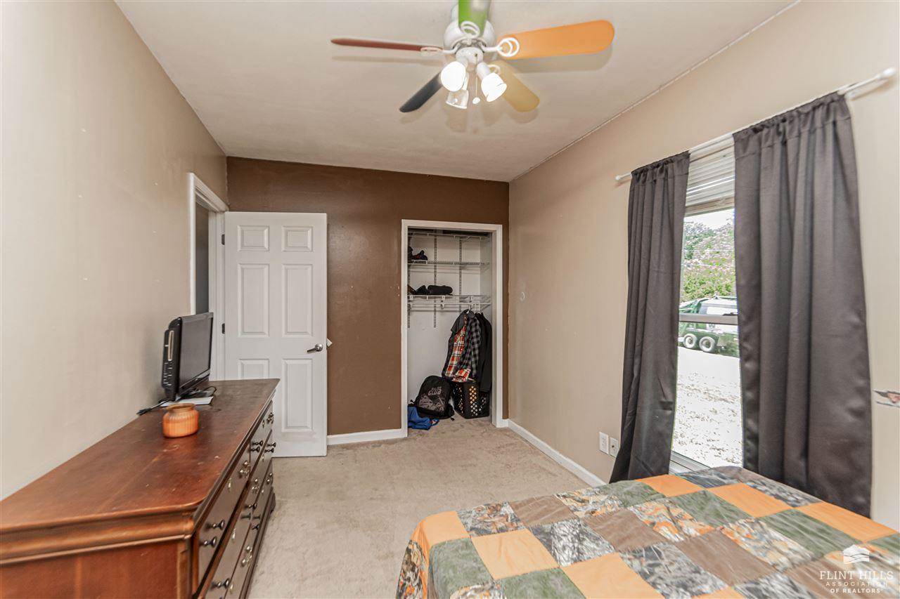 2505 Old Highway 40, Junction City, KS 66441