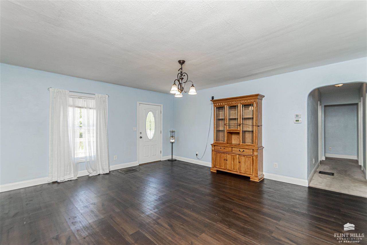 2505 Old Highway 40, Junction City, KS 66441