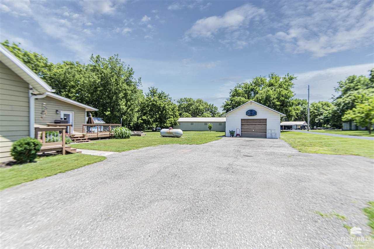 2505 Old Highway 40, Junction City, KS 66441