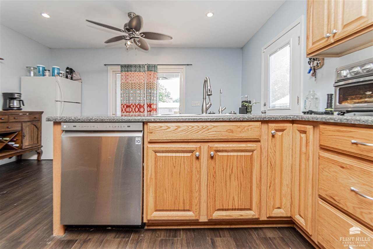 2505 Old Highway 40, Junction City, KS 66441