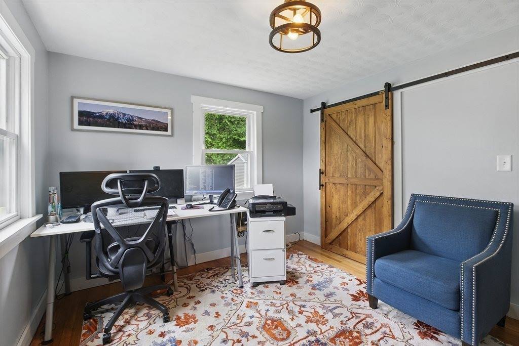 332 Treble Cove Rd, Billerica, MA 01862