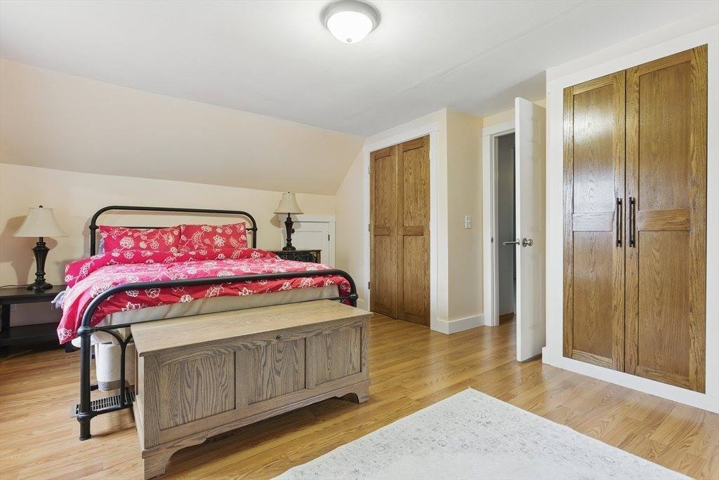 332 Treble Cove Rd, Billerica, MA 01862