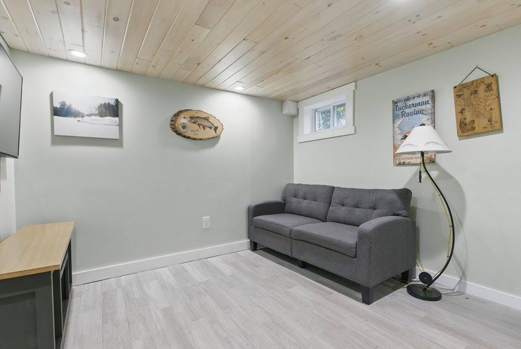 332 Treble Cove Rd, Billerica, MA 01862