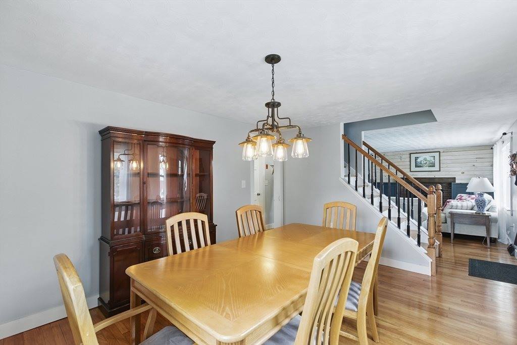332 Treble Cove Rd, Billerica, MA 01862