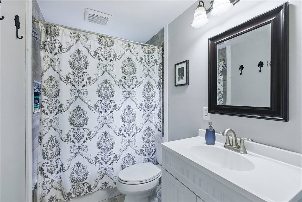 332 Treble Cove Rd, Billerica, MA 01862