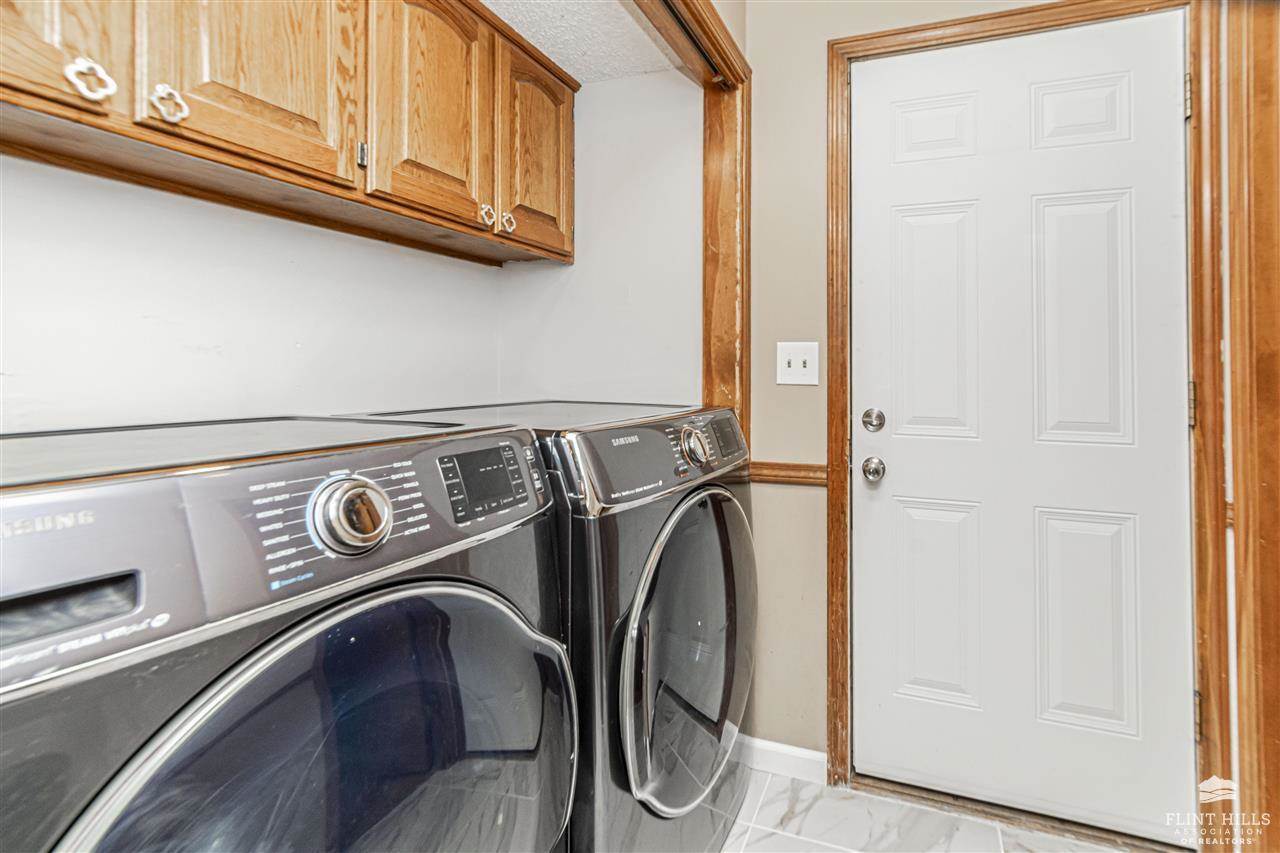 302 Arapahoe Court, Junction City, KS 66441