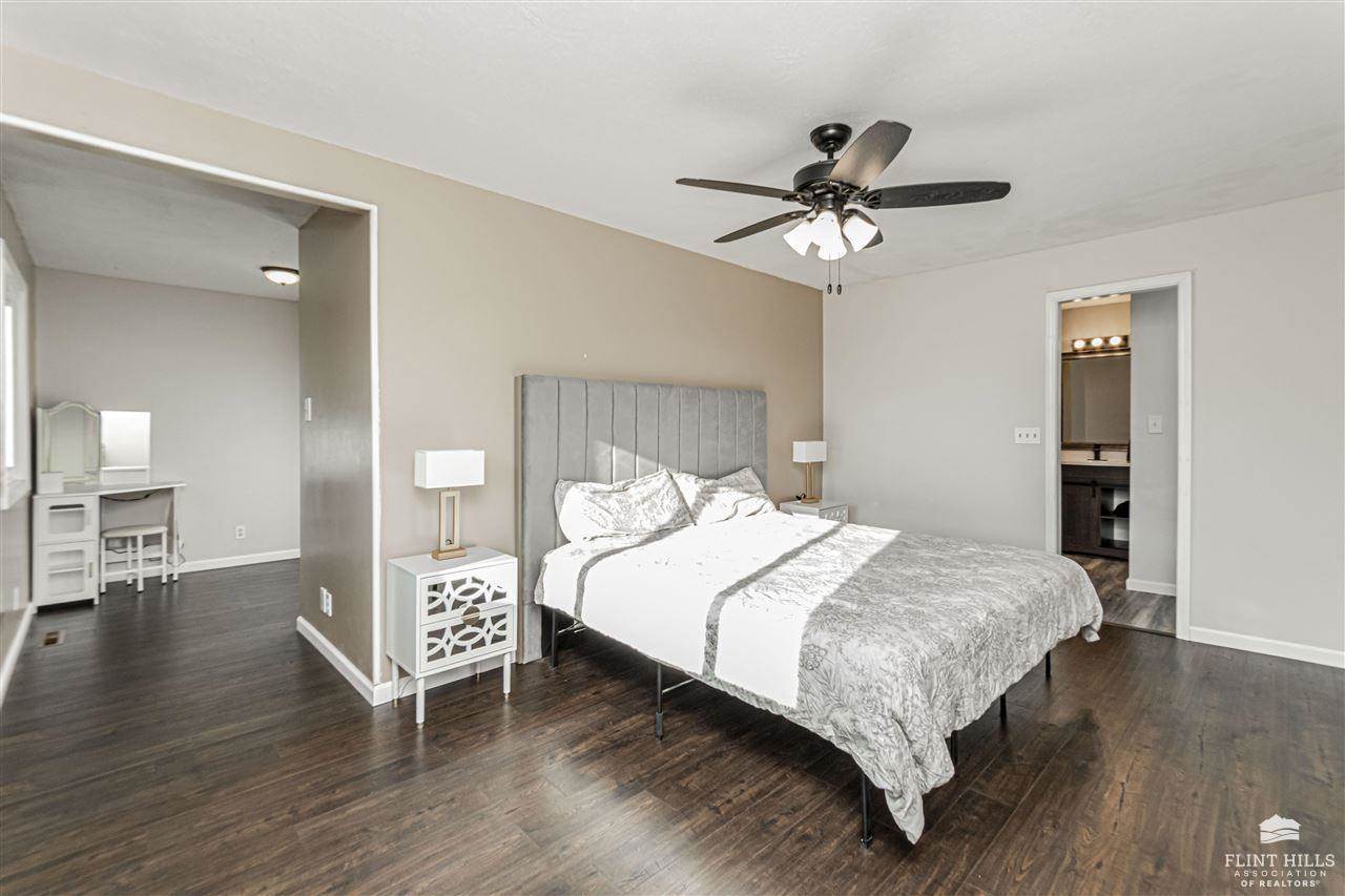 302 Arapahoe Court, Junction City, KS 66441