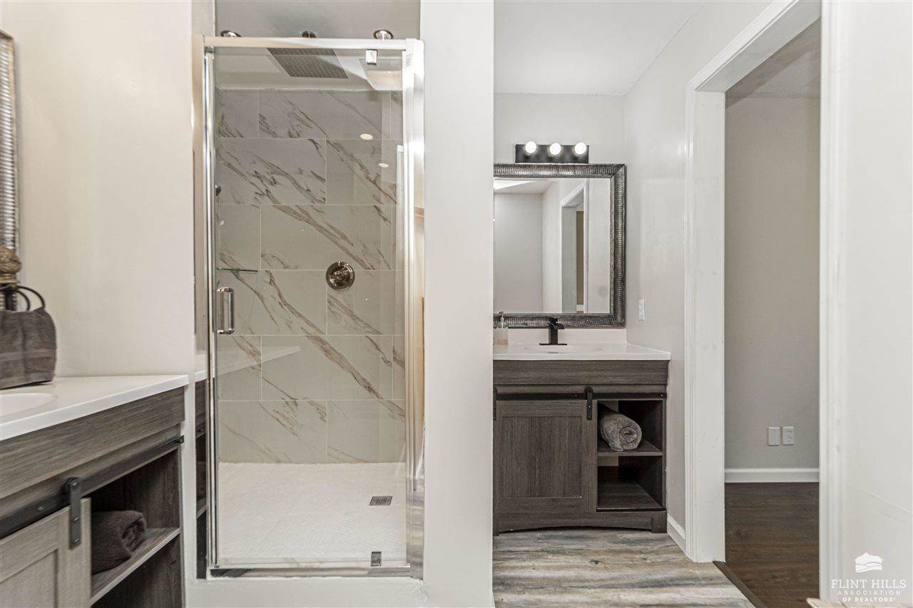 302 Arapahoe Court, Junction City, KS 66441