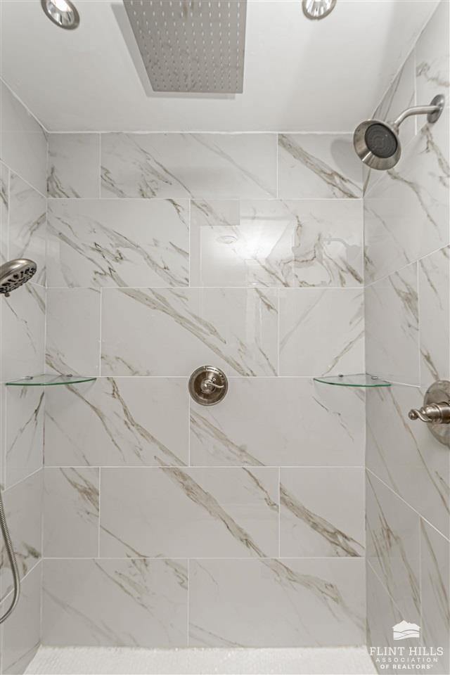 302 Arapahoe Court, Junction City, KS 66441