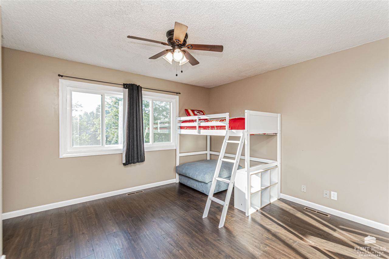 302 Arapahoe Court, Junction City, KS 66441