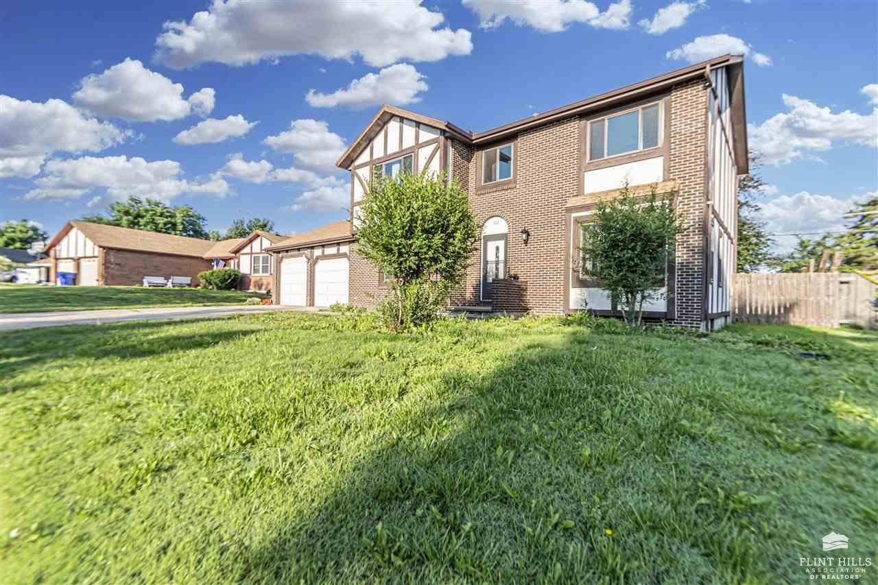 302 Arapahoe Court, Junction City, KS 66441