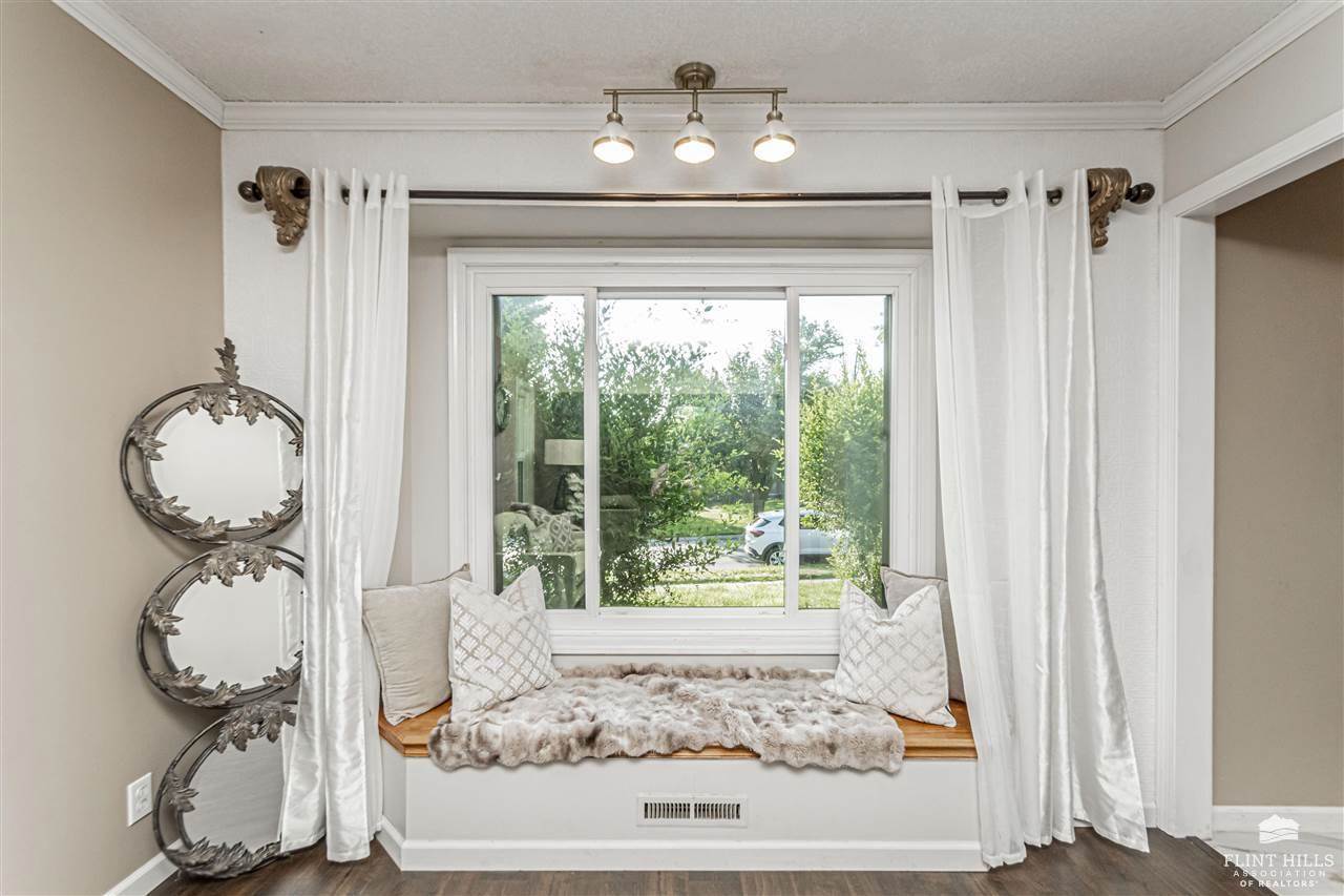 302 Arapahoe Court, Junction City, KS 66441