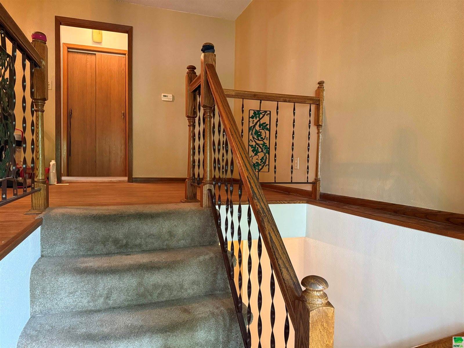 540 S 8th St, Akron, IA 51001