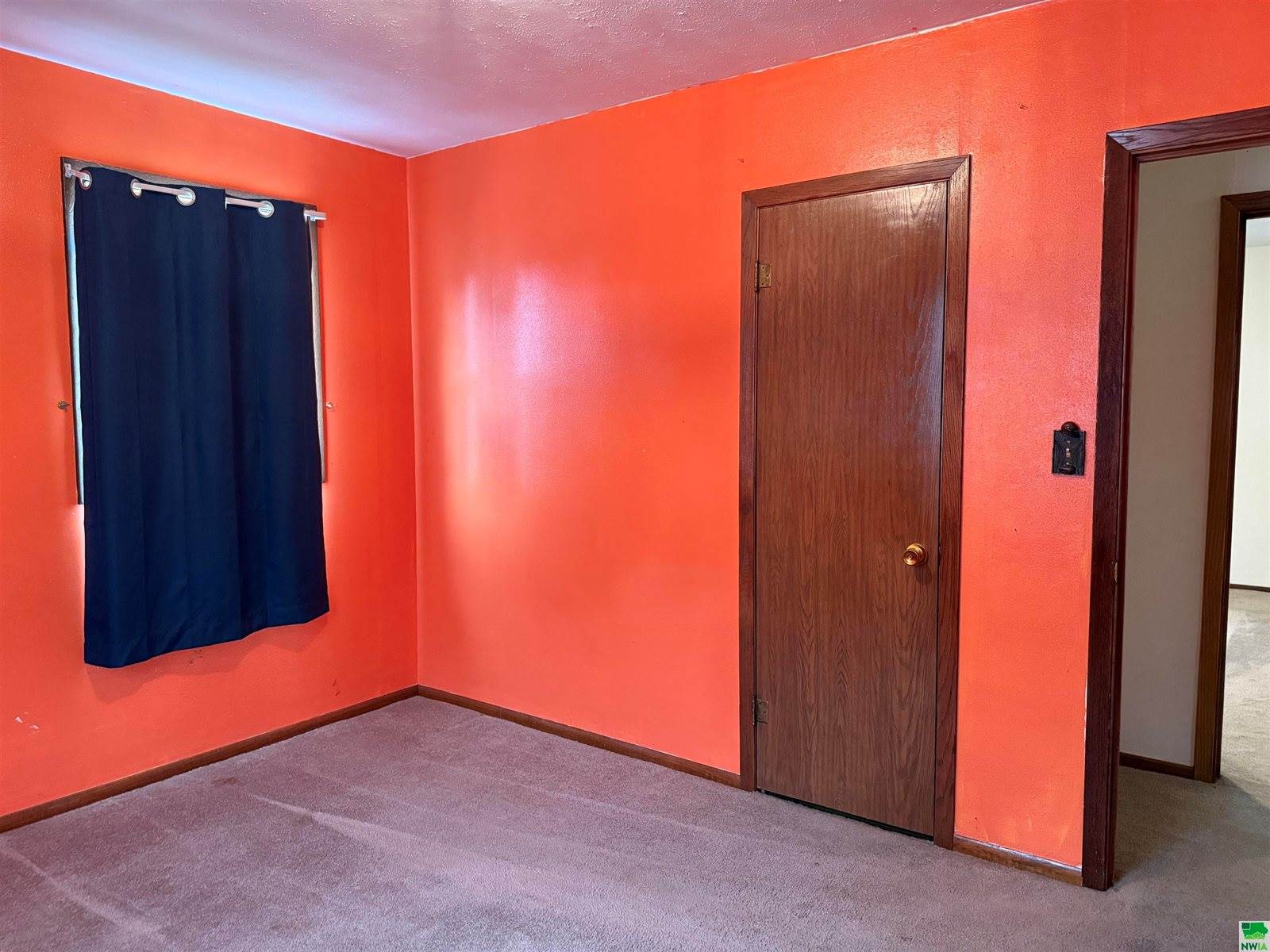 540 S 8th St, Akron, IA 51001