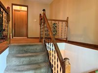 540 S 8th St, Akron, IA 51001