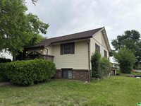 540 S 8th St, Akron, IA 51001