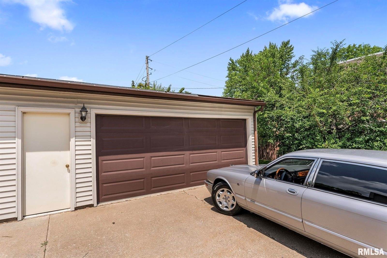 5903 36TH Avenue Court, #19, Moline, IL 61265