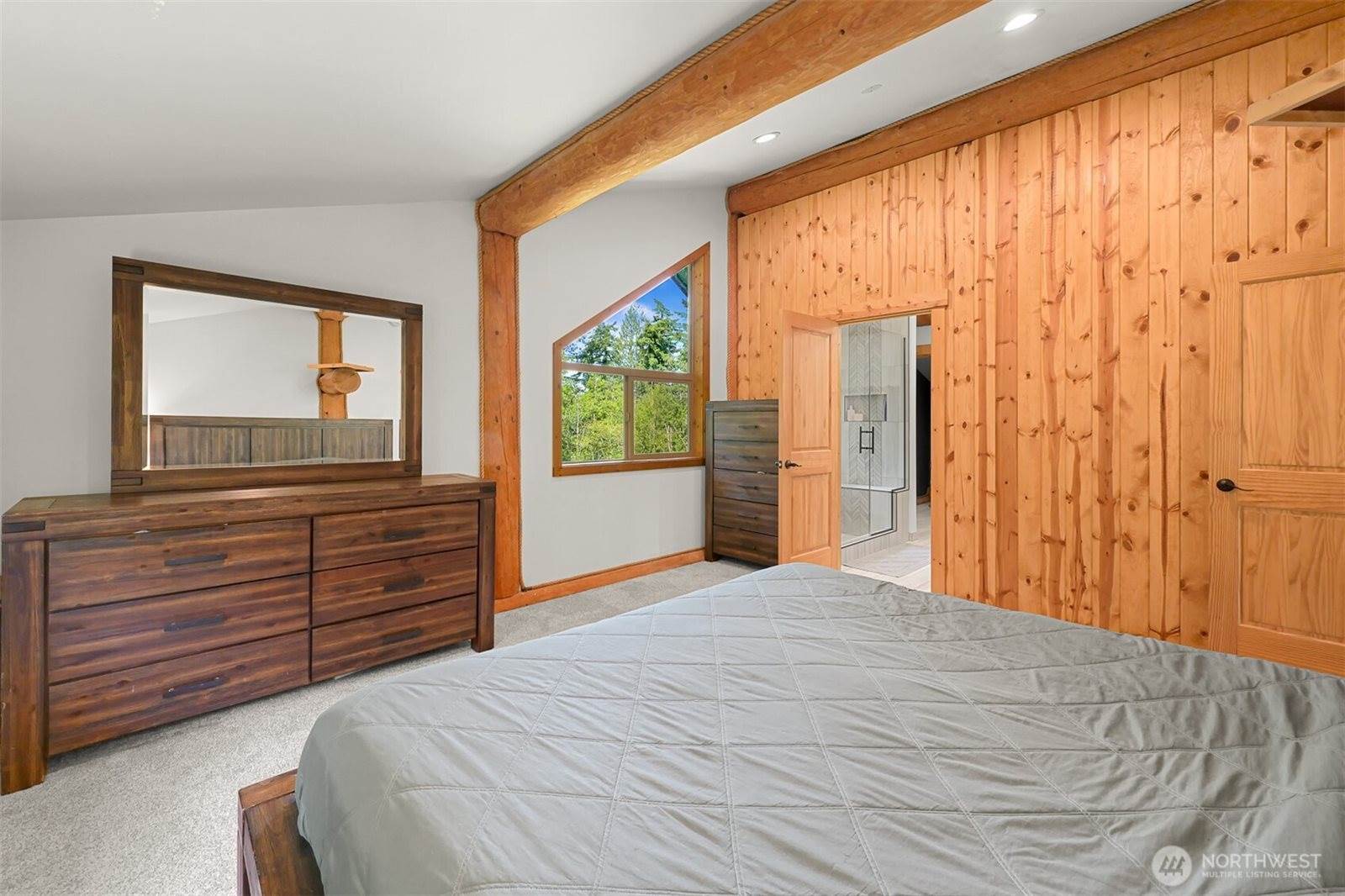 2046 East Smith Road, Bellingham, WA 98226