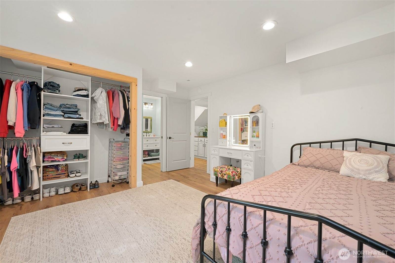 2046 East Smith Road, Bellingham, WA 98226