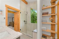 2046 East Smith Road, Bellingham, WA 98226