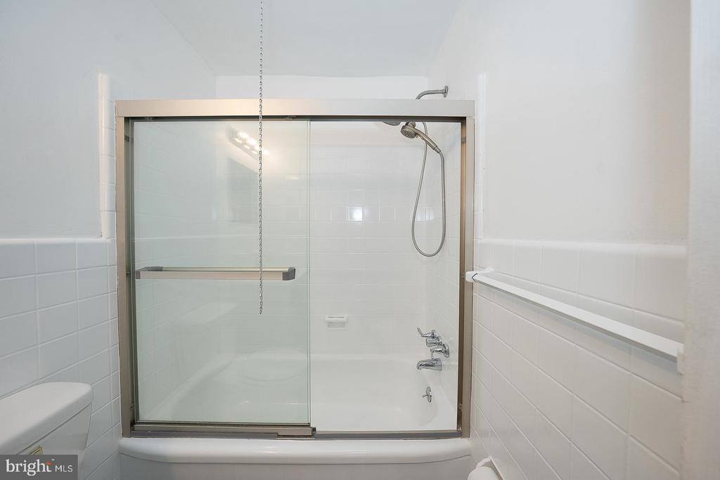 3852 Conshohocken Avenue, Philadelphia, PA 19131