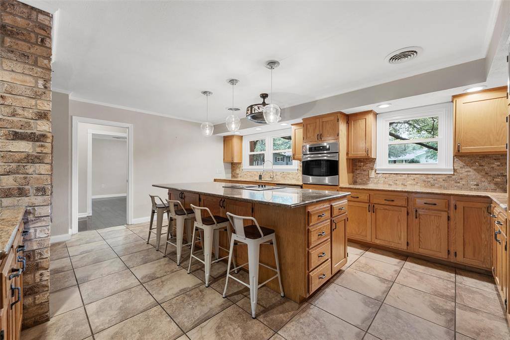 2225 Wooded Acres Drive, Waco, TX 76710