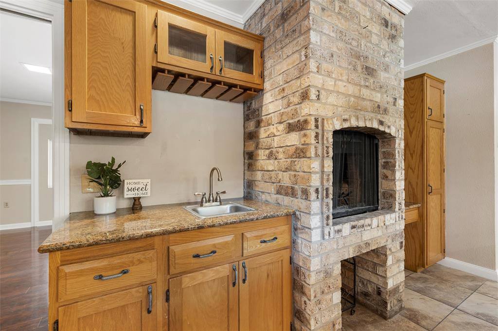 2225 Wooded Acres Drive, Waco, TX 76710