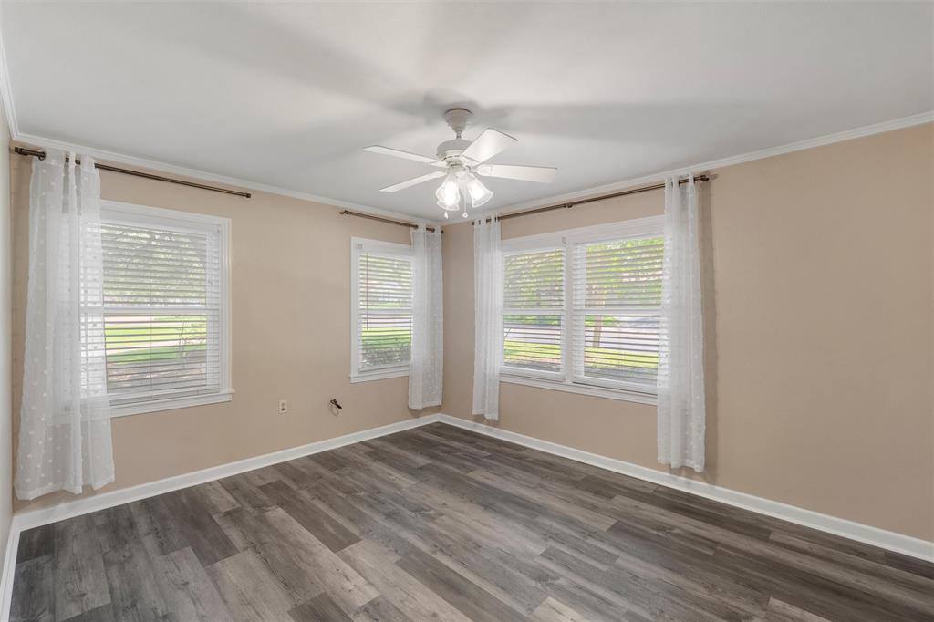 2225 Wooded Acres Drive, Waco, TX 76710