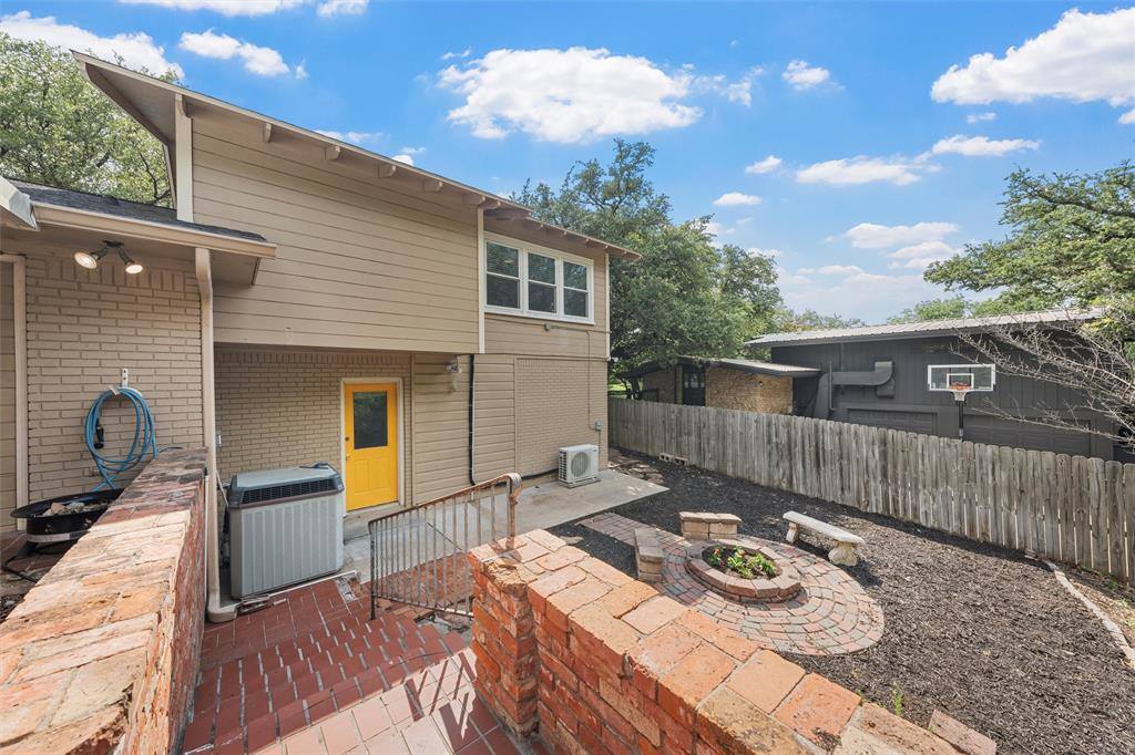 2225 Wooded Acres Drive, Waco, TX 76710