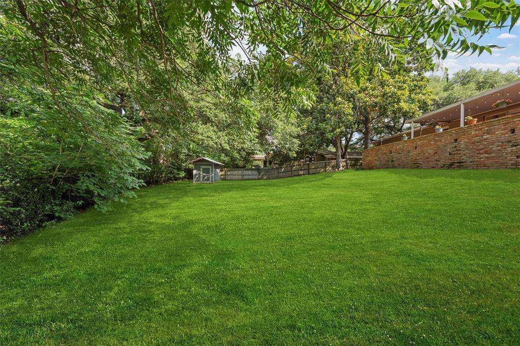 2225 Wooded Acres Drive, Waco, TX 76710