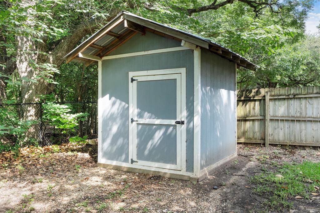 2225 Wooded Acres Drive, Waco, TX 76710