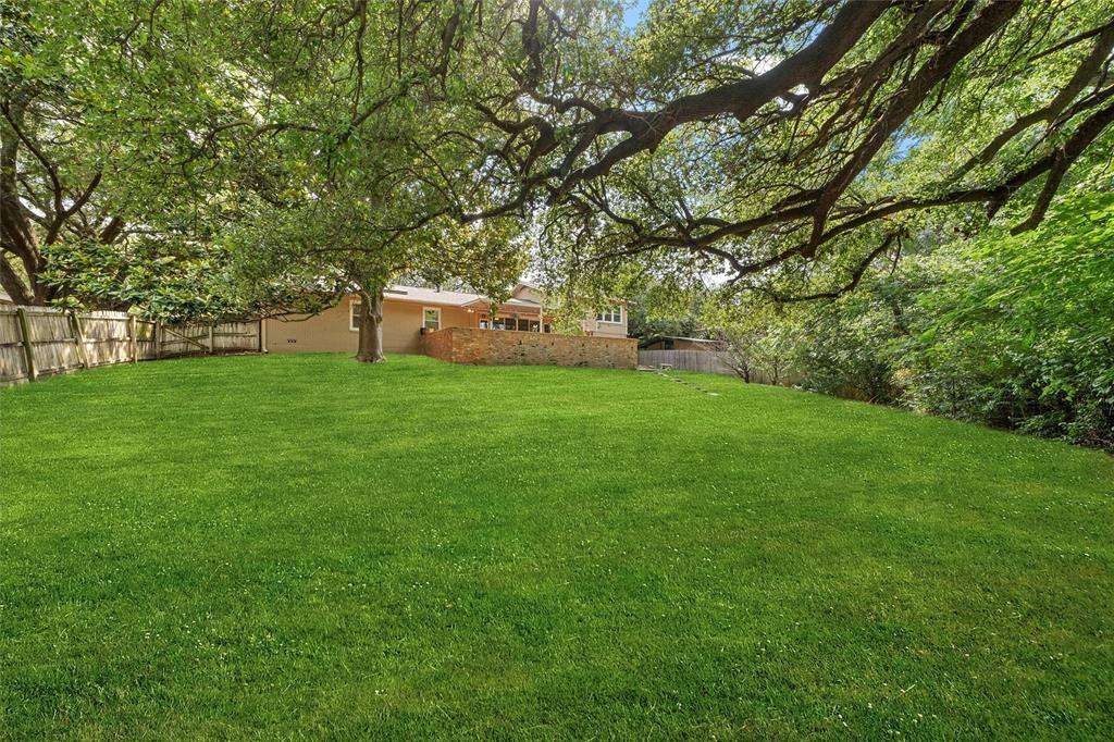 2225 Wooded Acres Drive, Waco, TX 76710