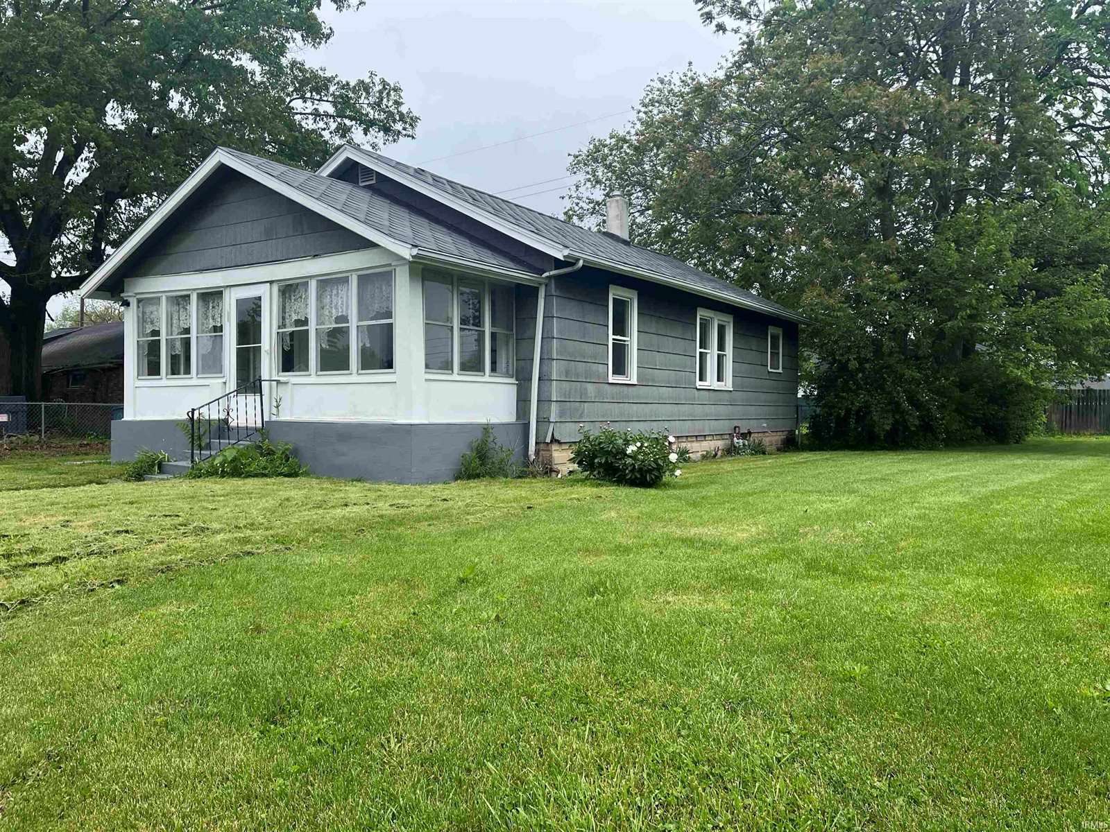 1308 W 16th Street, Muncie, IN 47302