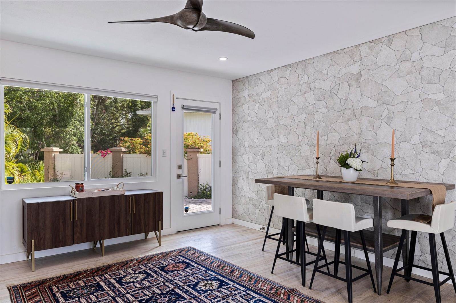 1800 Mound Place South, Saint Petersburg, FL 33712