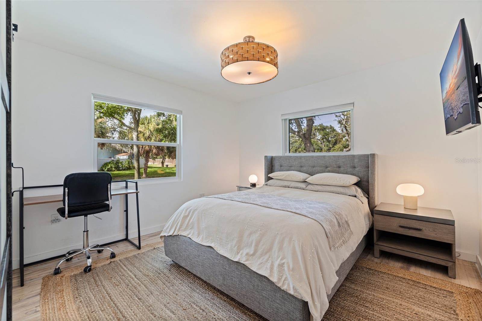 1800 Mound Place South, Saint Petersburg, FL 33712