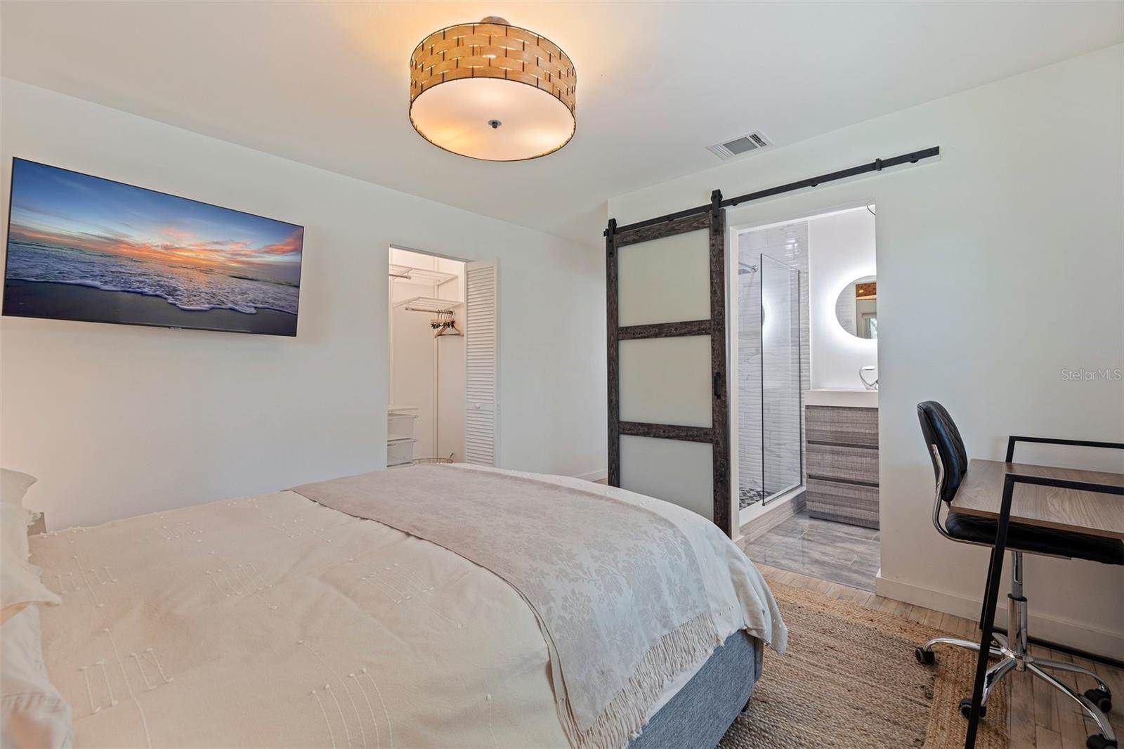 1800 Mound Place South, Saint Petersburg, FL 33712