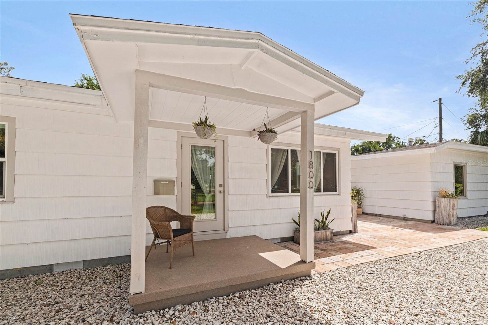 1800 Mound Place South, Saint Petersburg, FL 33712