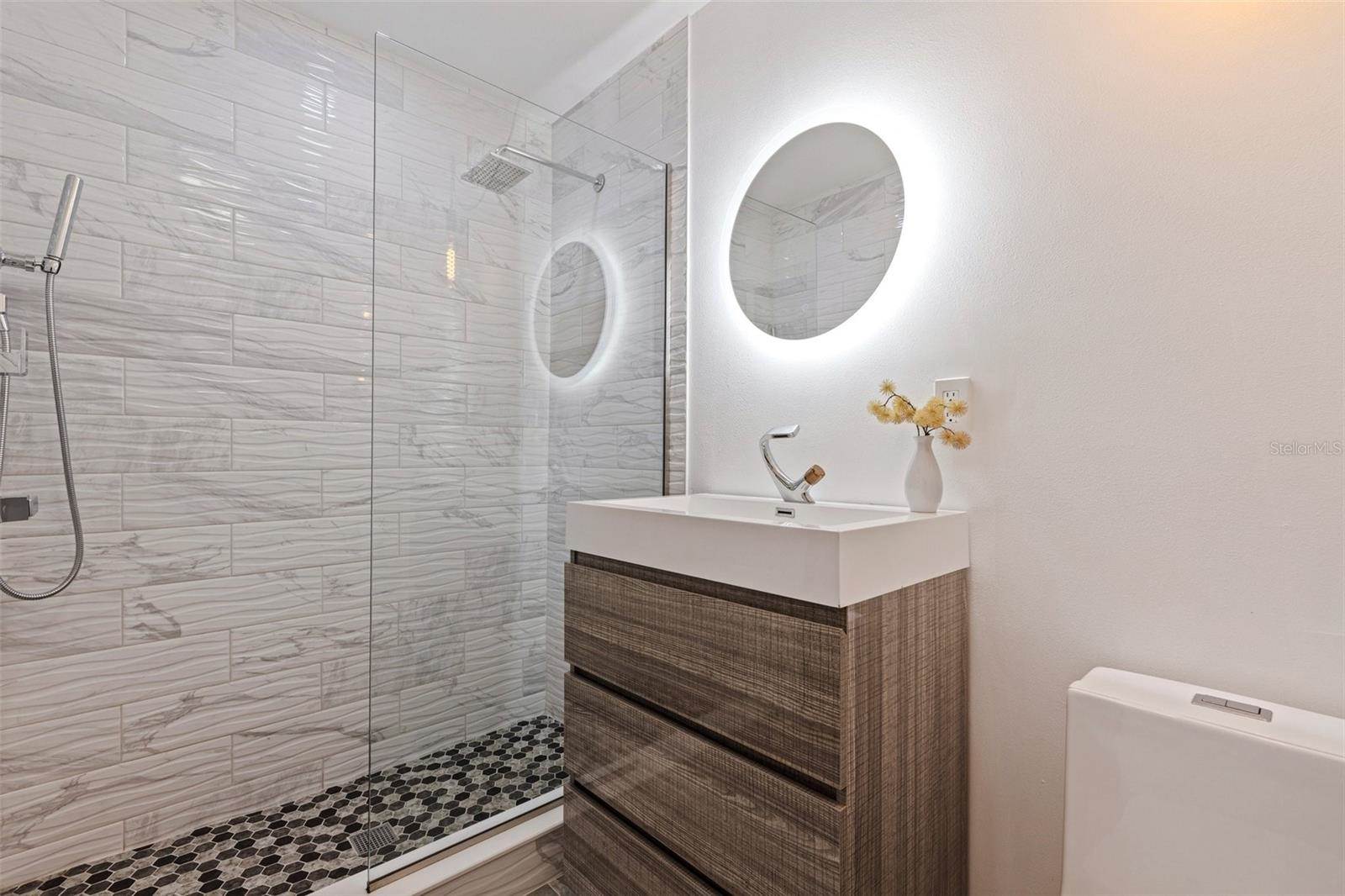 1800 Mound Place South, Saint Petersburg, FL 33712