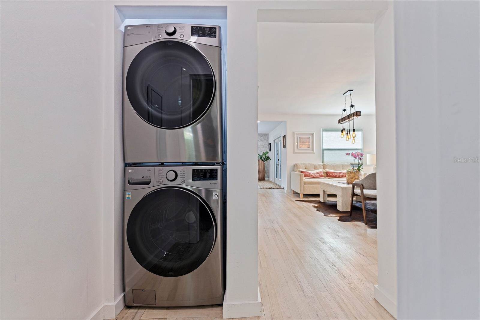 1800 Mound Place South, Saint Petersburg, FL 33712