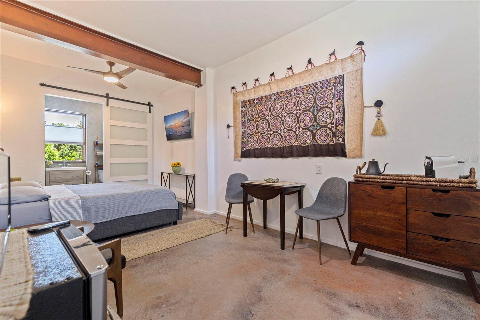 1800 Mound Place South, Saint Petersburg, FL 33712