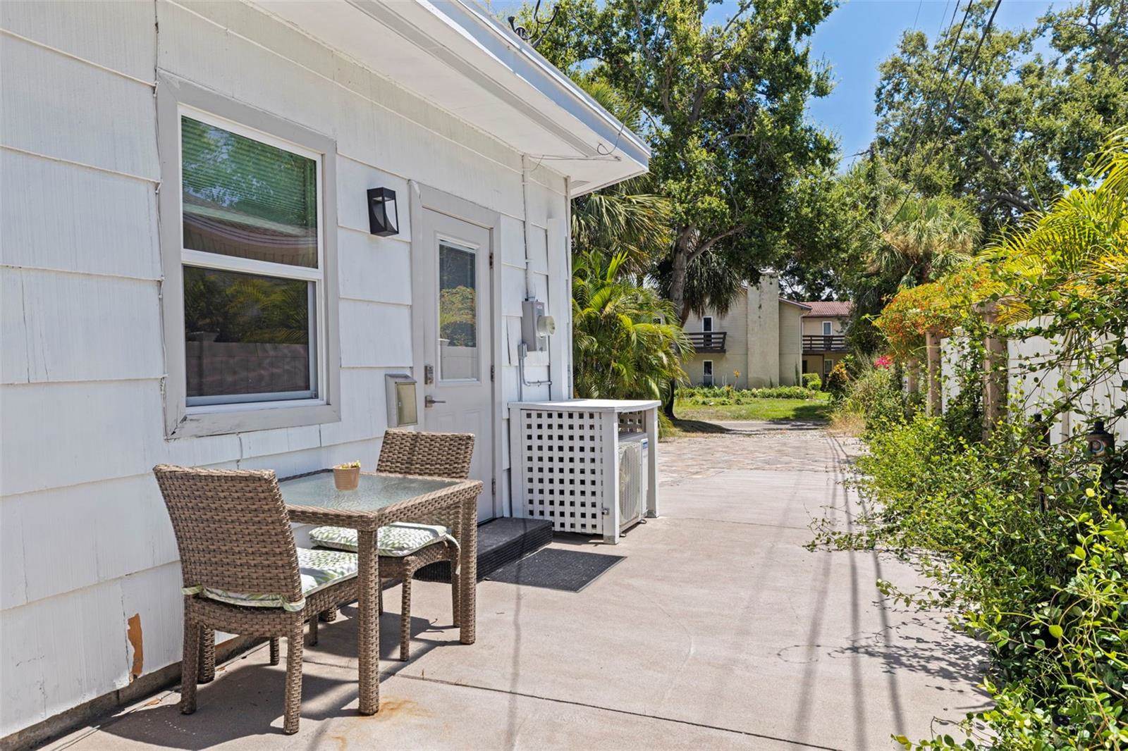 1800 Mound Place South, Saint Petersburg, FL 33712