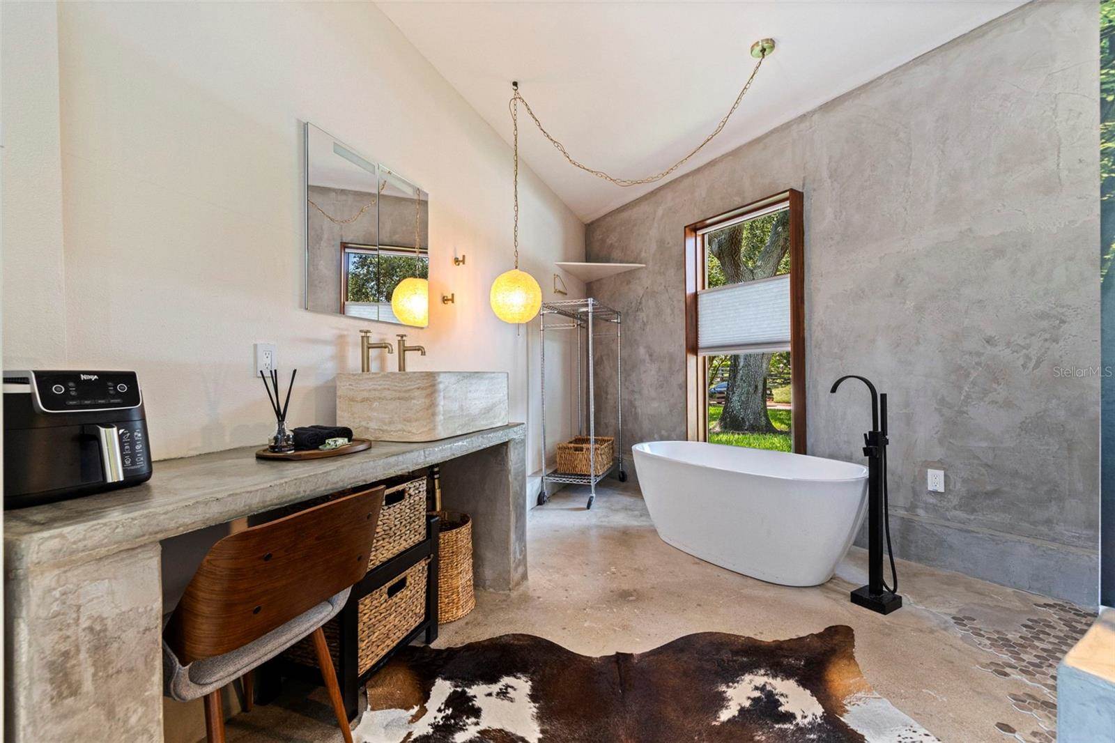 1800 Mound Place South, Saint Petersburg, FL 33712